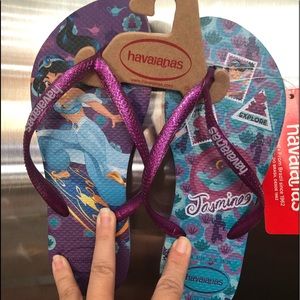 Brand New Havainas Jasmine Flip Flops